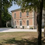 La Champagnere - Domaine Avec Piscine - Seminaire - 15 Personnes 빌라 *