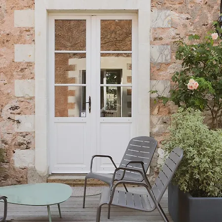 La Champagnere - Domaine Avec Piscine - Seminaire - 15 Personnes 别墅