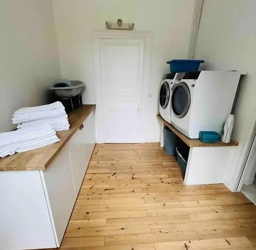 Vila La Champagnere - Domaine Avec Piscine - Seminaire - 15 Personnes