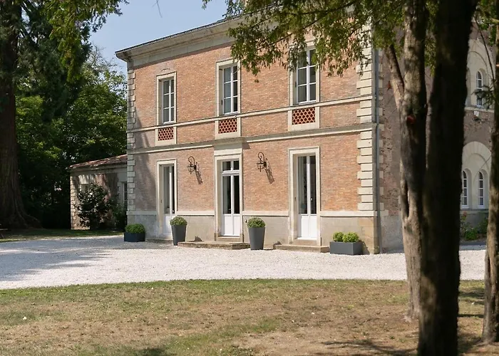 La Champagnere - Domaine Avec Piscine - Seminaire - 15 Personnes Vila *